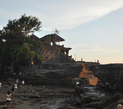 pura tanah lot bali