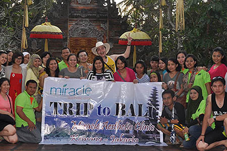 group miracle di tirtha empul