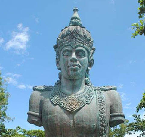 patung garuda wisnu kencana