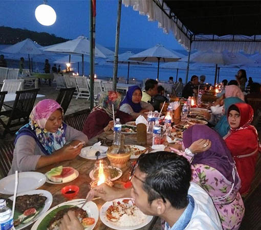 tempat makan di pantai jimbaran