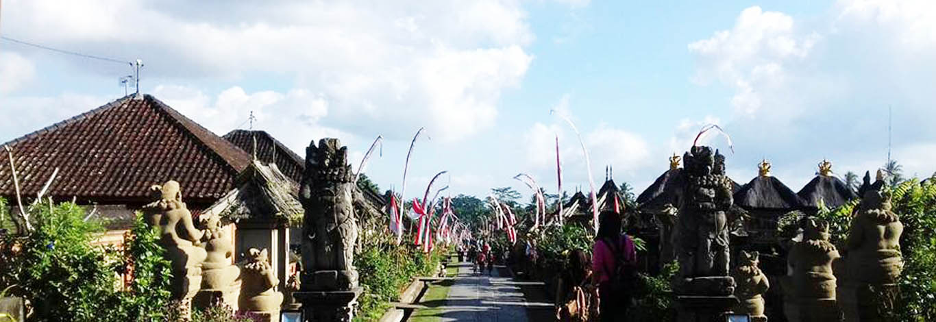 suasana desa penglipuran yang alamai