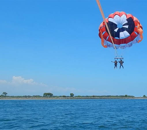 parasailing adventure